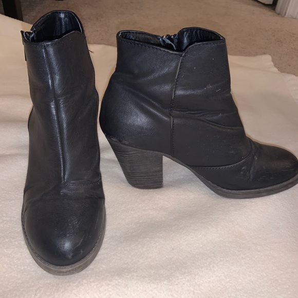 Black Ankle Boots - Picture 3 of 4